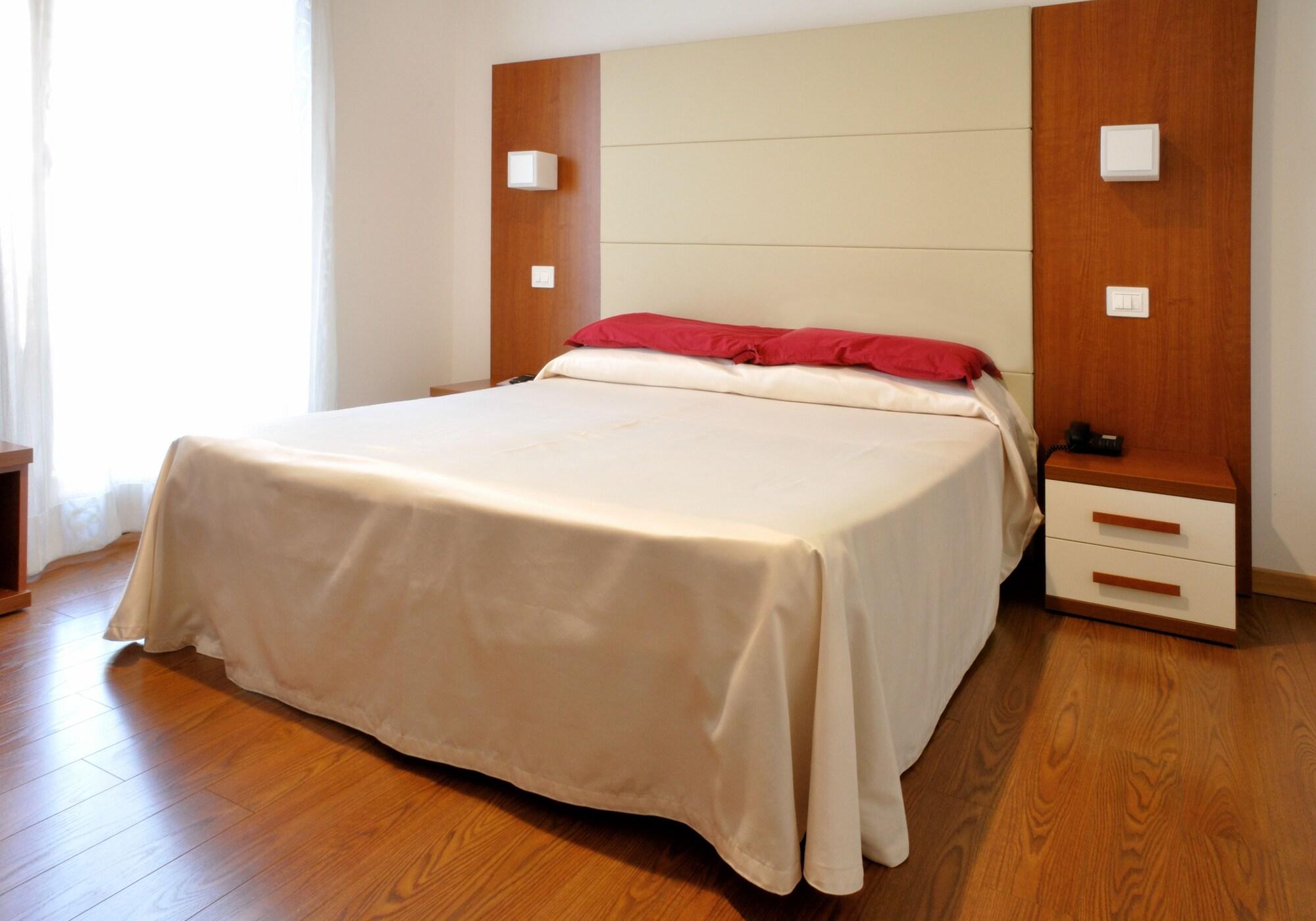 Hotel Mezzaluna Тревізо Екстер'єр фото
